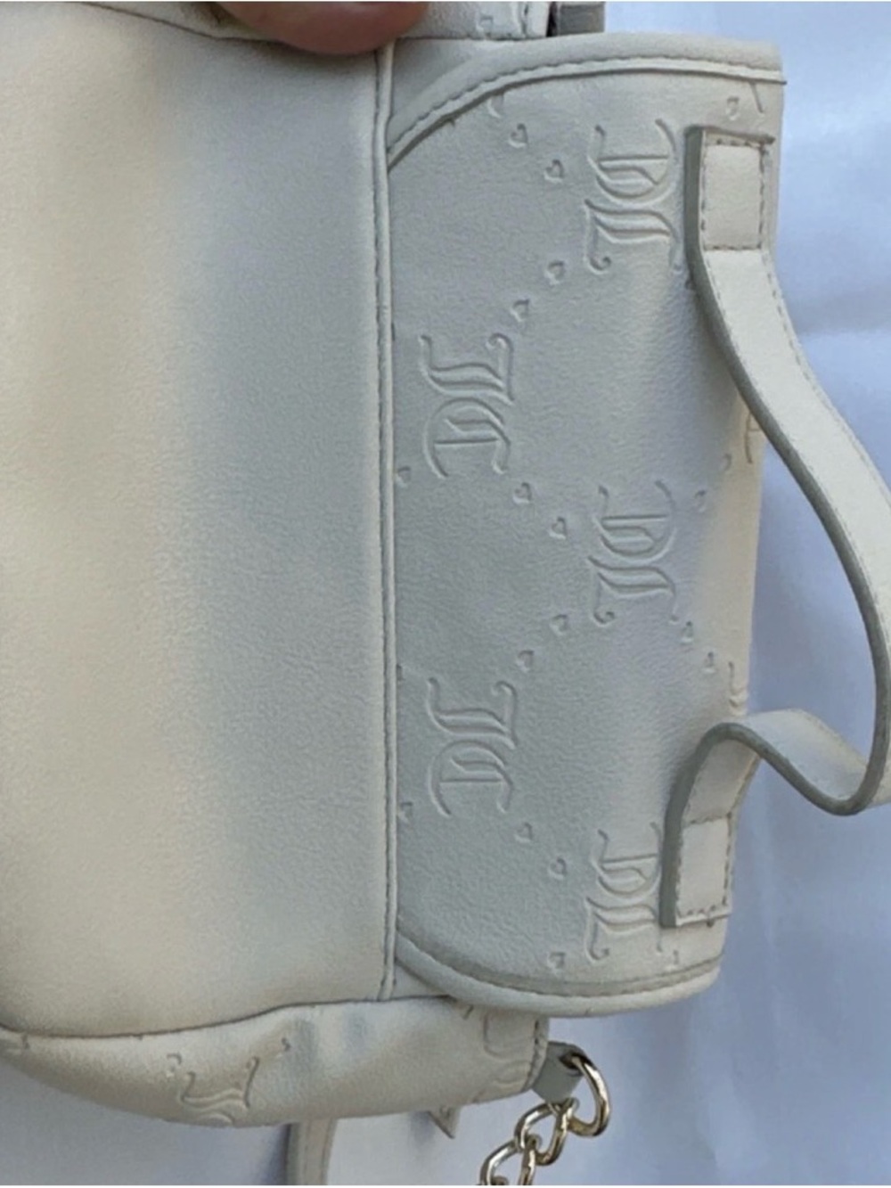 Juicy Couture Cream Heart Monogram Crossbody Bag - Picture 4 of 7